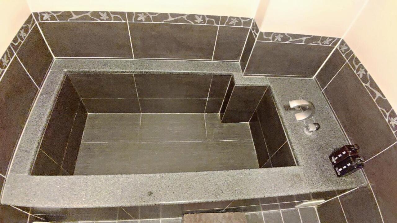Yes Hostel Цзяосі Екстер'єр фото
